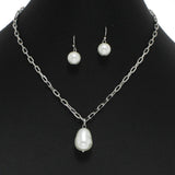100332, FRESHWATER PEARL CHARM NECKLACE