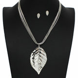 100485, LEAF METAL PENDANT NECKLACE