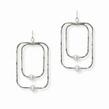 103036, GEOMETRIC HAMMERED METAL WITH PEARL ACCENT DANGLE EARRING