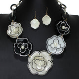 104838, GLITTER FLOWER CELLULOID ACETATE NECKLACE