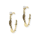 104884, SINGLE PEARL ACCENT BRASS LEAF ROUND HOOP EARRING
