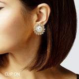 105068, ROUND PEARL WITH RHINESTONE CLIP ON EARRING
