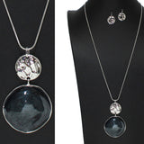 105967, HAMMERED ROUND ENAMEL ACCENT LONG PENDANT NECKLACE