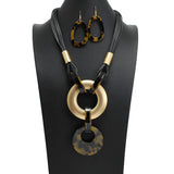 109049, ROUND GEOMETRIC ACRYLIC STATEMENT NECKLACE