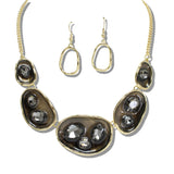 109918, OVAL RHINESTONE ACCENT GEOMETRIC ENAMEL NECKLACE