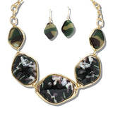 109920, GEOMETRIC CELLULOID ACETATE STATEMENT NECKLACE