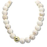 110125, CHUNKY MARBLE BEADED NECKLACE WITH GOLD ACCENT