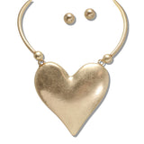 110128, BOLD HEART METAL STATEMENT CHOKER NECKLACE