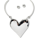 110128, BOLD HEART METAL STATEMENT CHOKER NECKLACE