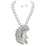 110167, BOLD LEAF PENDANT PEARL BEADED NECKLACE wholesale fashion jewelry - GOOD FEELINGS, INC