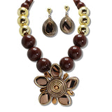 110176, FLOWER SPIRAL BEADED STATEMENT NECKLACE