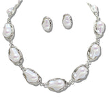 110951, HANDCRAFTED FRESHWATER PEARL STATEMENT NECKLACE