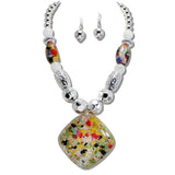 111868, GEOMETRIC CONFETTI RESIN STATEMENT NECKLACE wholesale fashion jewelry - GOOD FEELINGS, INC
