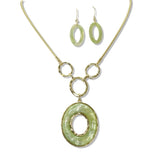 112611, GOLD TONE OVAL CELLULOID ACETATE NECKLACE AND EARRING SET