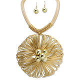 112650, LARGE WIRE WRAPPED ROUND STATEMENT NECKLACE