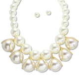 112654, CHUNKY PEARL STATEMENT BIB WITH WIRE CAPPED DROP NECKLACE