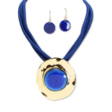 112872, ROUND DISC MARBLED RESIN PENDANT NECKLACE