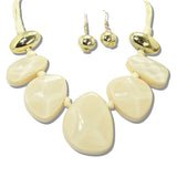 113031, CHUNKY ORGANIC PEBBLE BEAD STATEMENT NECKLACE