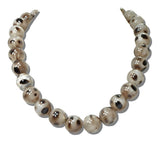 113752, CHUNKY SPOTTED BEADED STATEMENT NECKLACE
