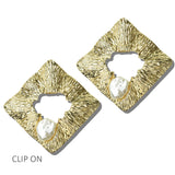 113777, TEXTURED GEOMETRIC RHOMBUS PEARL CLIP ON EARRINGS