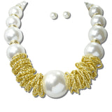 113793, CHUNKY PEARL AND TEXTURED METALLIC COIL NECKLACE