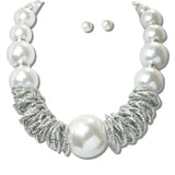 113793, CHUNKY PEARL AND TEXTURED METALLIC COIL NECKLACE