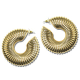 113873, LIGHTWEIGHT RIBBED FAN C-SHAPE STATEMENT EARRINGS