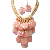 AK687PK 33 · Marbled Disc Cluster Bib Necklace Set – Pink