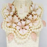 85821, FLOWER W/ PEARL STATEMENT NECKLACE
