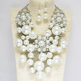 86042, CHUNKY PEARL CLUSTER NECKLACE