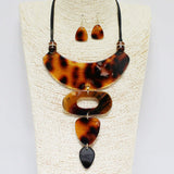 88567, GEOMETRIC CELLULOID ACETATE NECKLACE
