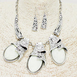 89001, TRIPLE OVAL SHAPE NATURAL STONE NECKLACE