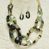 91541, WAVY GEOMETRIC CELLULOID ACETATE NECKLACE