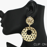 92493, WAFFLE TEXTURE METAL CLIP ON EARRING