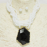 94397, GEOMETRIC ACRYLIC ACCENT PEARL CLUSTER NECKLACE