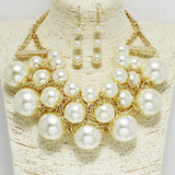 94532, CHUNKY PEARL STATEMENT NECKLACE