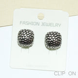 95173, TEXTURED GEOMETRIC CLIP ON EARRING