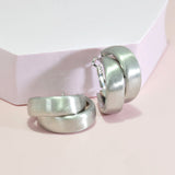 96520, DOUBLE LOOP ROUND HOOP EARRING