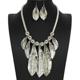 96758, LEAF HAMMERED METAL NECKLACE