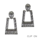 99515, GEOMETRIC TEXTURED METAL CLIP ON EARRING