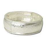 Hammered Metal Stretch Bracelet – Worn Silver · EWB1020-WS_NM _DSC8281