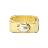 Oval Pearl Square Hinged Bangle Bracelet – Gold/Cream · BC-0508-2CR_RZ _DSC8787