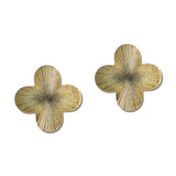 Oversized Textured Quatrefoil Statement Earrings – Gold · JE11033G_JK _DSC9088