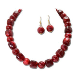 Chunky Resin Cube Round Bead Necklace – Gold/Burgundy · MNE8854BUR _DSC9189