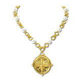 Pearl Bee Medallion Necklace/ Water Resistant – 24K Gold Tone/Pearl · NK10257PL24K_TP _DSC9261