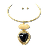 Gold Tone Resin Pendant Collar Necklace Set – Gold/Black · YNE5656GBK_AJ _DSC9300