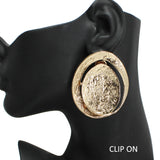 107952, HAMMERED GEOMETRIC METAL CLIP ON EARRING