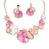 108375, LEAVES WITH OVAL ACCENT ENAMEL NECKLACE